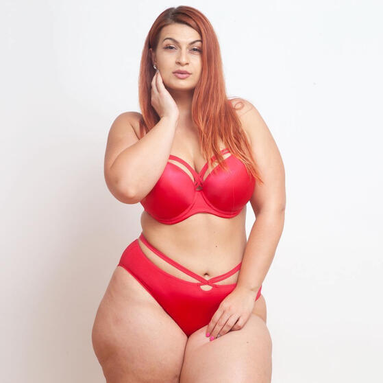 https://www.instagram.com/ioana_fit/